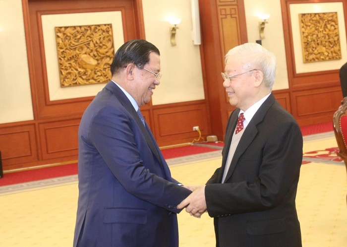 Tổng Bí thư Nguyễn Phú Trọng và Chủ tịch Đảng Nhân dân Campuchia, Thủ tướng Hun Sen.