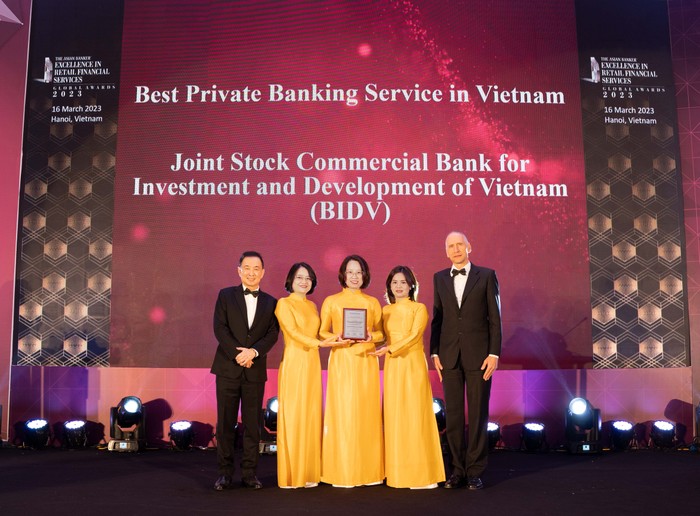 BIDV là ngân hàng đầu tiên đạt giải dịch vụ ngân hàng cao cấp Private Banking tốt nhất Việt Nam.