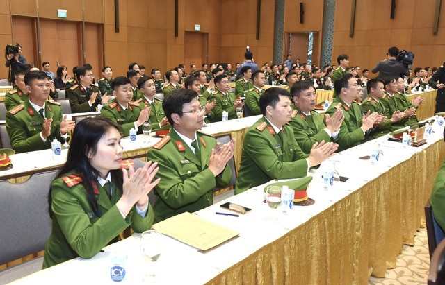 Việc đưa lực lượng của Quân đội, Công an tham gia cứu trợ thảm họa và hỗ trợ nhân đạo nạn nhân động đất tại Thổ Nhĩ Kỳ được cộng đồng quốc tế đánh giá cao - Ảnh: VGP/Nhật Bắc