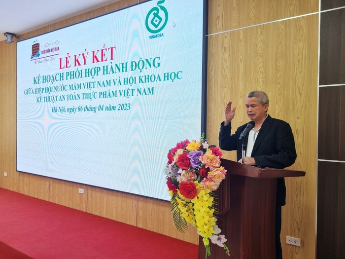 Tiến sĩ Trần Đáng, Chủ tịch Hiệp hội Nước mắm Việt Nam phát biểu tại sự kiện