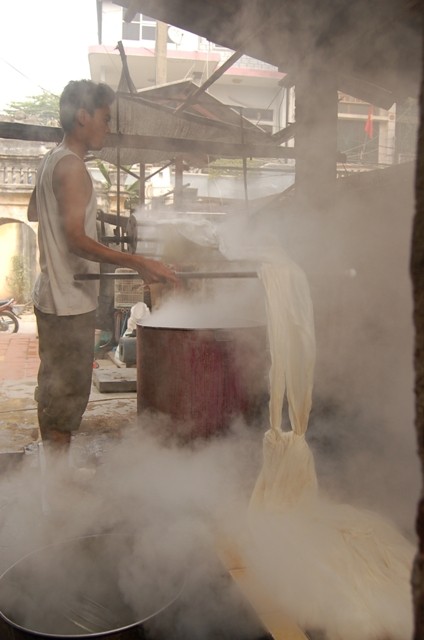 Pha màu phải thật sự cẩn thận, căn đo từng chi tiết, pha phải đều.