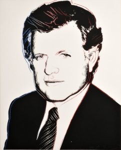 10. Bức tranh giá hơn 10.000 USD: Bức tranh của Edward Kennedy do Andy Warhol vẽ được bán với giá 10.072 USD, gấp đôi dự kiến ban đầu.