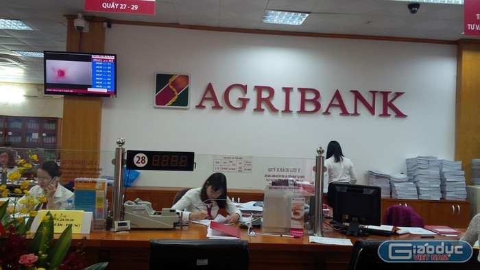 Liên tiếp trong thời gian gần đây bạn đọc phản ánh về việc Agribank đang có những dấu hiệu bất thường trong việc in lịch Tết và tổ chức sản xuất phim bỏ qua đấu thầu tập trung. Ảnh: V.P