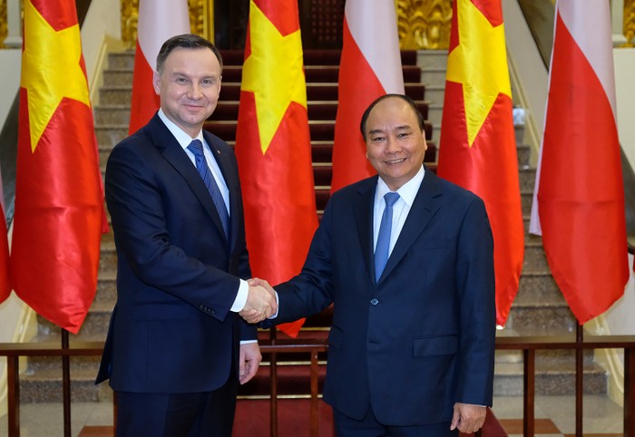 Thủ tướng Nguyễn Xuân Phúc nhấn mạnh, Chính phủ Việt Nam sẽ tạo mọi thuận lợi cho các doanh nghiệp Ba Lan tìm hiểu thị trường, cơ hội đầu tư vào Việt Nam. Ảnh: VGP.
