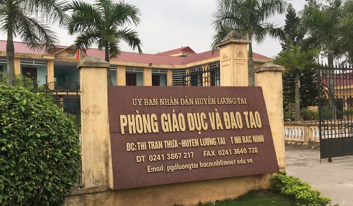 Phòng Giáo dục và Đào tạo huyện Lương Tài đứng ra tổ chức, đăng ký cho giáo viên trên địa bàn huyện thi chứng chỉ tiếng Anh trình độ B và chứng chỉ tin học. Ảnh: V.P