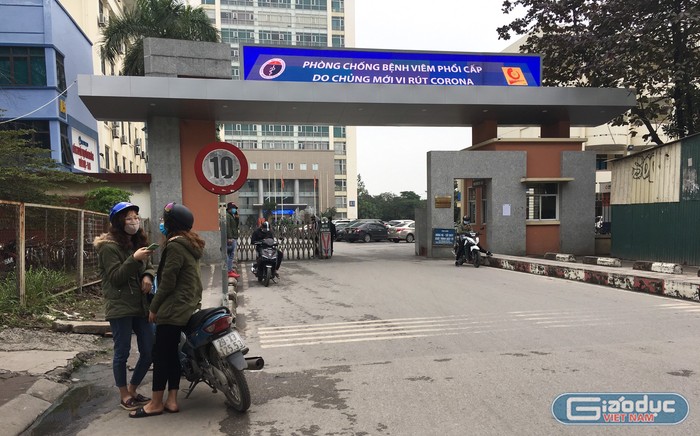 Đại điện Trường Đại học Công nghiệp Hà Nội cho biết, áp dụng học trực tuyến sẽ giảm đáng kể số sinh viên đến trường. Ảnh: Vũ Phương.