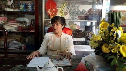 Cô Lê Thị Thanh Nguyệt - Hiệu trưởng trường Phạm Ngũ Lão nói về quyết định buộc thôi học em Tuyết Linh (Ảnh: T.P)