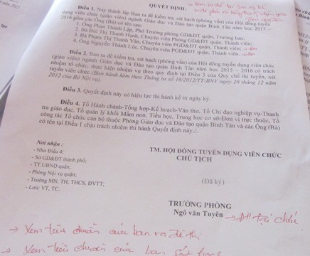 Ban ra đề thi được thông báo công khai về các trường trên địa bàn quận Bình Tân (Ảnh: T.Q)