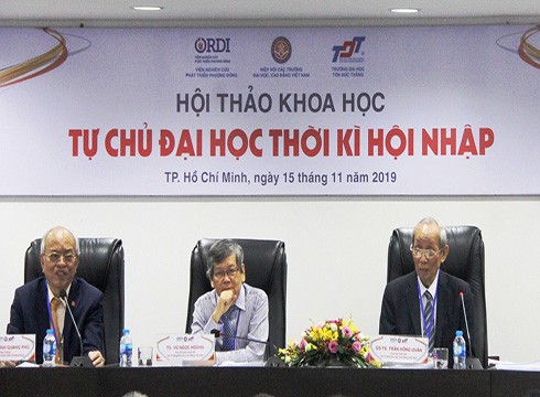 Hội thảo khoa học &quot;Tự chủ đại học trong thời kỳ hội nhập&quot; hôm 15/11/2019 (ảnh: T.T.)