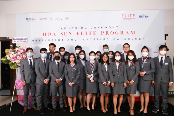Các sinh viên của chương trình Hoa Sen Elite tại lễ ra mắt chương trình (ảnh: HSU)