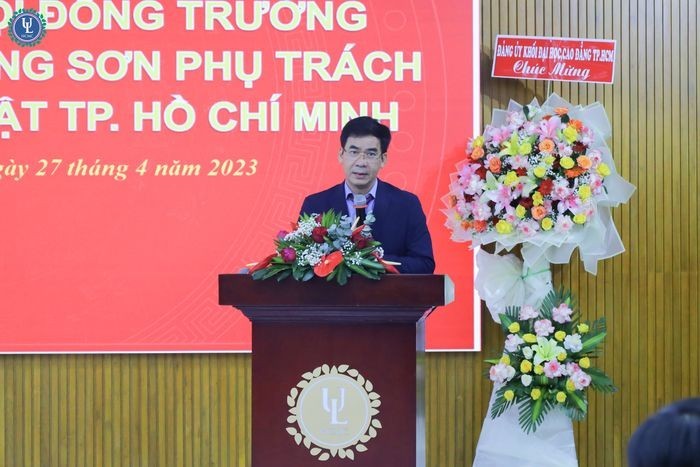 Tiến sĩ Lê Trường Sơn được công nhận giữ chức Hiệu trưởng Trường Đại học Luật Thành phố Hồ Chí Minh (ảnh: hcmlaw)