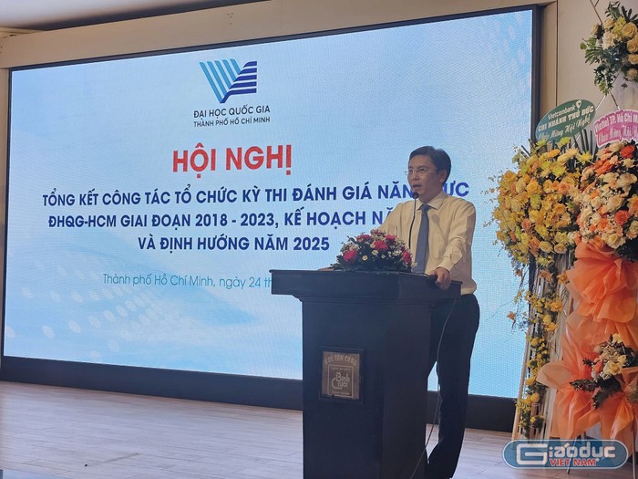 Phó Giáo sư Nguyễn Minh Tâm - Phó Giám đốc Đại học Quốc gia Thành phố Hồ Chí Minh phát biểu (ảnh: V.D)