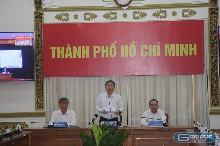 Ông Dương Anh Đức - Phó Chủ tịch Ủy ban Nhân dân Thành phố Hồ Chí Minh phát biểu (Ảnh: V.D)