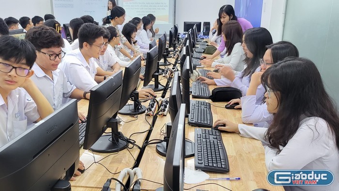 Thành phố phấn đấu 100% học sinh tốt nghiệp trung học phổ thông có trình độ ứng dụng công nghệ thông tin cơ bản (ảnh minh họa: V.D)