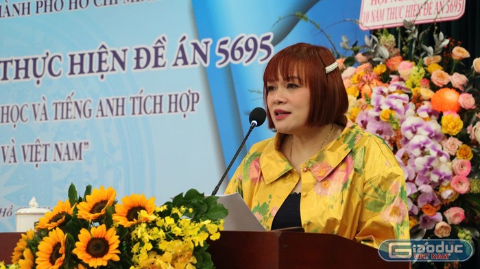 Bà Nguyễn Phương Lan - Tổng Giám đốc EMG Education phát biểu (ảnh: V.D) gdvn_BaoQuocEMGb.jpg
