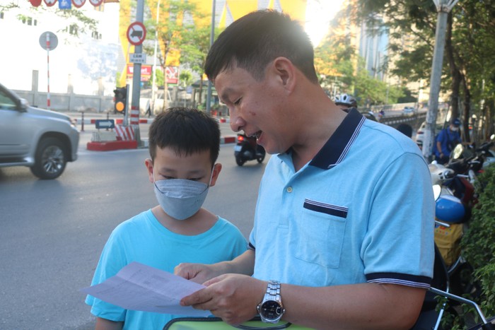 Sở Giáo dục và Đào tạo Hà Nội phê duyệt danh sách học sinh trúng tuyển vào lớp 6 Trường Trung học phổ thông chuyên Hà Nội - Amsterdam năm học 2022-2023 theo đúng quy chế tuyển sinh do Bộ Giáo dục và Đào tạo ban hành.