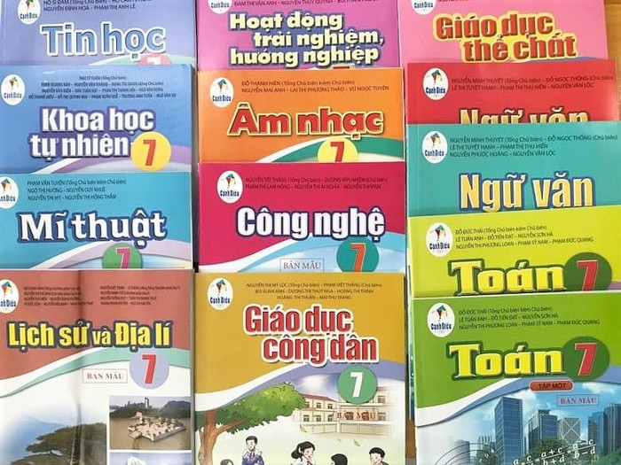 Nhiều vấn đề liên quan sách giáo khoa chương trình giáo dục phổ thông 2018 đang khiến dư luận quan tâm. (Ảnh: Hoa Hồng).