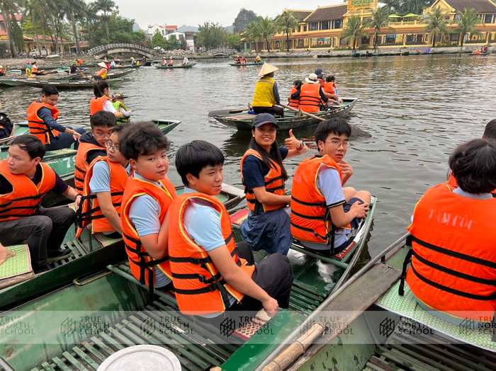 Trước chuyến đi, True North School luôn lưu ý tập huấn cho cả giáo viên và học sinh. Ảnh: NTCC.