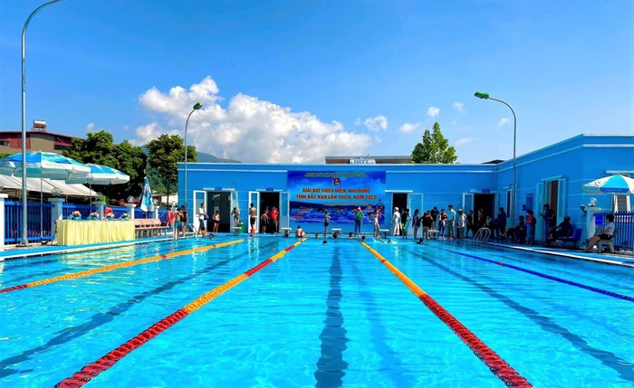 Giải bơi thiếu niên nhi đồng tỉnh Bắc Kạn lần thứ II, hè năm 2022. Ảnh: backan.gov.vn.