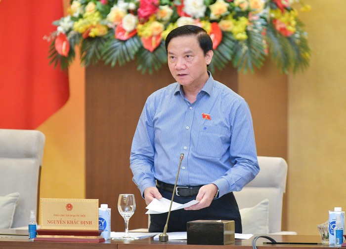 Phó Chủ tịch Quốc hội Nguyễn Khắc Định kết luận nội dung thảo luận. Ảnh: quochoi.vn.