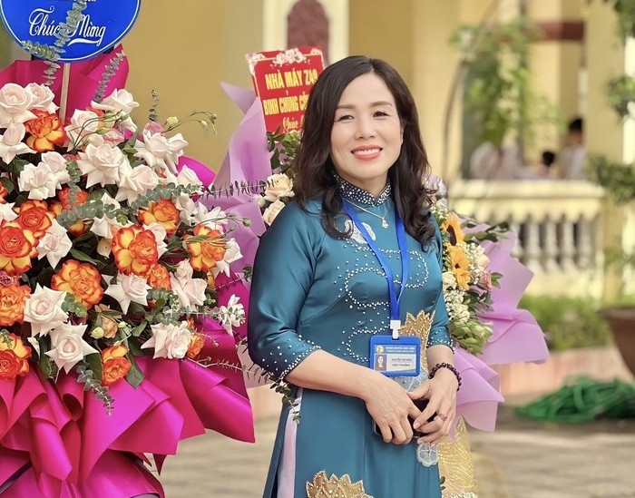 Cô Nguyễn Thị Khánh Hoàn - Hiệu trưởng Trường Trung học cơ sở Trung Giã (Sóc Sơn, Hà Nội). Ảnh: NVCC.