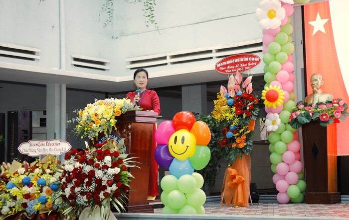 Cô Nguyễn Thị Ngọc Thủy - Hiệu trưởng Trường Trung học cơ sở Đoàn Thị Điểm. Ảnh: NVCC.