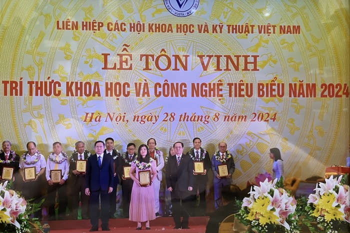 Nữ trí thức Khoa học và Công nghệ tiêu biểu năm 2024.jpg