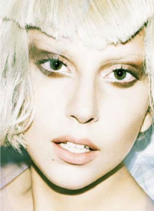 "Rất nhiều người không thích những gì tôi làm, tôi hát ra sao hay tôi tạo ra âm nhạc nào, nhưng có những người lại ngưỡng mộ sự gắn kết của tôi với công việc. Đối với tôi điều đó quan trọng hơn bất cứ thứ gì", Lady Gaga chia sẻ.