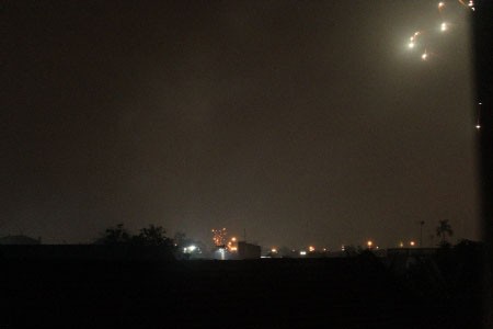 Khu vực Xuân Bắc - Xuân Trường (Nam Định) rực sáng vì pháo hoa.