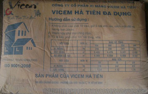 Sự mập mờ ở nhiều thông tin trên vỏ bao xi măng Hà Tiên đa dụng.