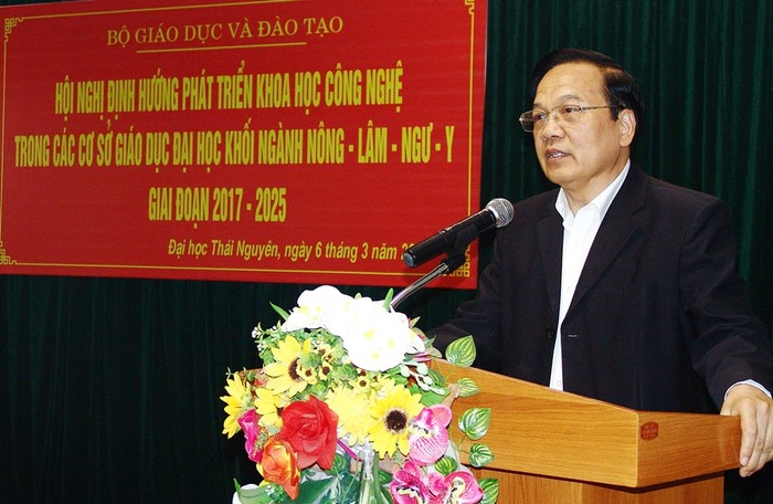 Giáo sư - Tiến sĩ Đặng Kim Vui - Giám đốc trường Đại học Thái Nguyên phát biểu tại hội nghị.