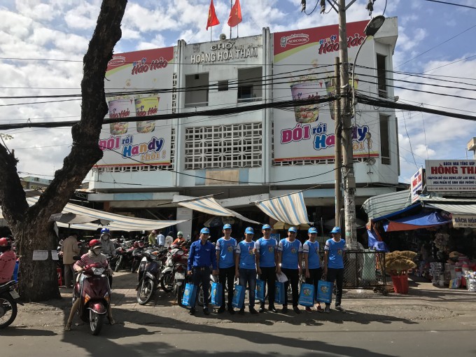 Chiến dịch &quot;Thực phẩm sạch - Sức khoẻ Việt&quot; tiếp tục tuyên truyền tại chợ Hoàng Hoa Thám quận Tân Bình - Thành phố Hồ Chí Minh.