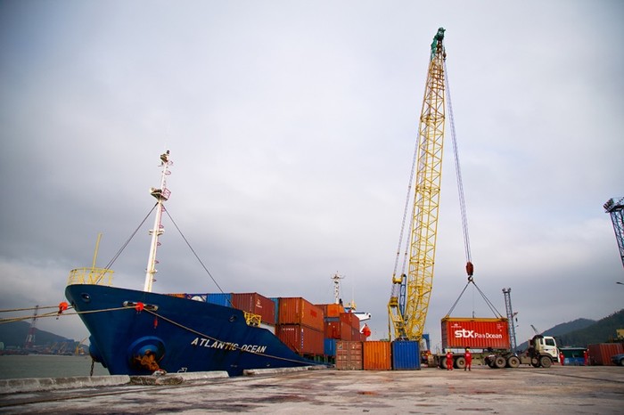 Tàu ATLANTIC OCEAN - con tàu container đầu tiên cập cảng PTSC Thanh Hóa
