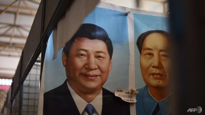 Hình ảnh Chủ tịch Mao Trạch Đông và Chủ tịch Tập Cận Bình của Trung Quốc (Ảnh: SCMP)