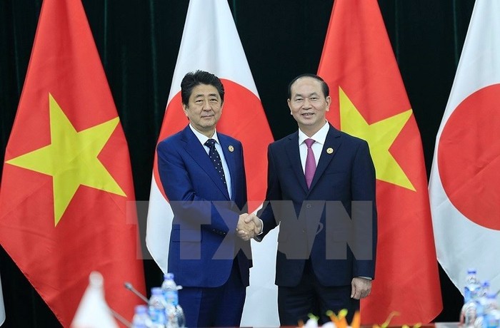 Chủ tịch nước Trần Đại Quang tiếp song phương Thủ tướng Nhật Bản Shinzo Abe. (Ảnh: TTXVN)