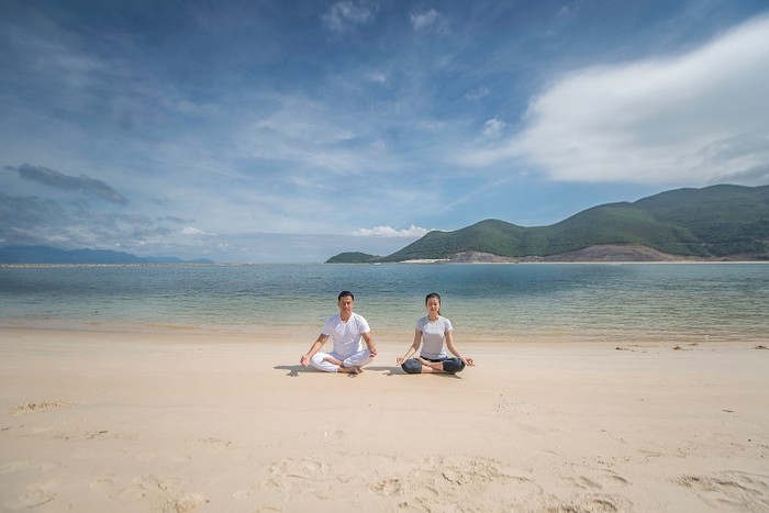 Chương trình chiếu phim trên bãi biển, lớp học yoga là những dịch vụ hoàn toàn mới theo tiêu chuẩn 5 sao trên toàn hệ thống Vinpearl.