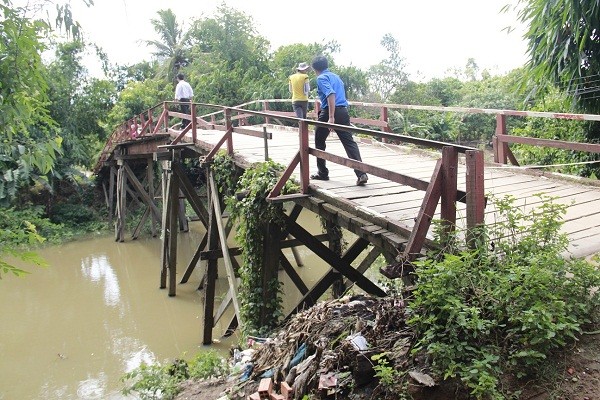 Cây cầu mới sẽ thay thế cho cây cầu gỗ cũ đã xuống cấp nghiêm trọng.