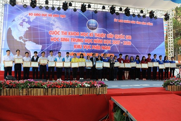 Lễ trao giải cuộc thi khoa học kĩ thuật cấp quốc gia học sinh trung học năm 2017-2018 khu vực phía NAm. (Ảnh do tác giả cung cấp)