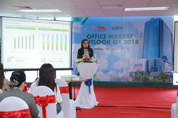 Đại diện CBRE phân tích thị trường văn phòng cao cấp cho thuê khu vực Hà Nội.