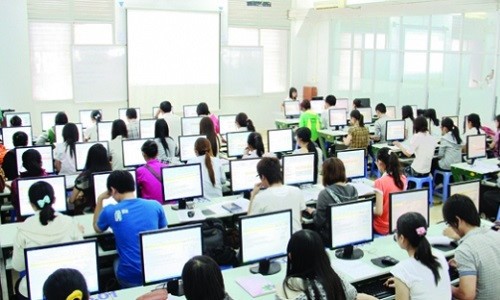 Việc thi để lấy chứng chỉ Tin học cơ bản hiện nay quá dễ dàng với mọi người. Ảnh minh hoạ: Giaoducthoidai.vn