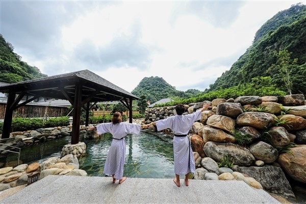 Khu nghỉ dưỡng suối khoáng nóng Yoko Onsen ở Quang Hanh (Quảng Ninh).