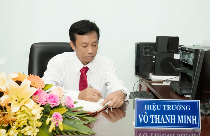 Thầy Võ Thanh Minh - Hiệu trưởng Trường Trung học phổ thông Xuyên Mộc, Bà Rịa – Vũng Tàu.