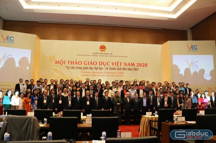 Giáo sư Trần Hồng Quân tham dự hội thảo VEC 2020 do Ủy ban Văn hóa, Giáo dục, Thanh niên, Thiếu niên và Nhi đồng của Quốc hội.