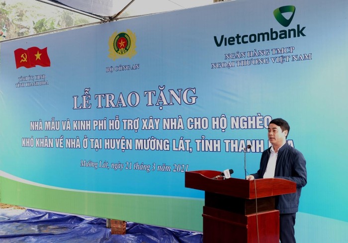 Đồng chí Nghiêm Xuân Thành - Ủy viên Ban Chấp hành Trung ương Đảng, Bí thư Đảng ủy, Chủ tịch Hội đồng quản trị Vietcombank phát biểu tại buổi lễ