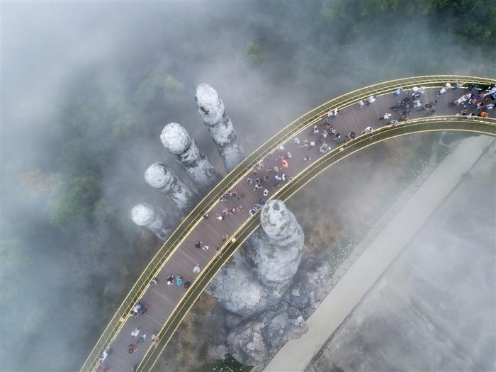 Cầu Vàng Sun World Ba Na Hills