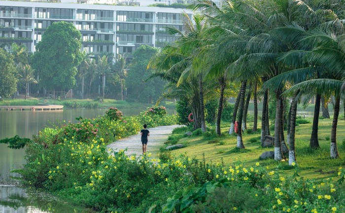 Dịch Covid diễn biến phức tạp, chị Hoài An đưa cả gia đình về Ecopark nghỉ dưỡng