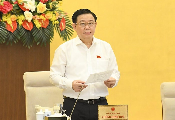 Chủ tịch Quốc hội Vương Đình Huệ phát biểu kết luận nội dung thảo luận tại phiên họp. Ảnh: VGP/Nguyễn Hoàng