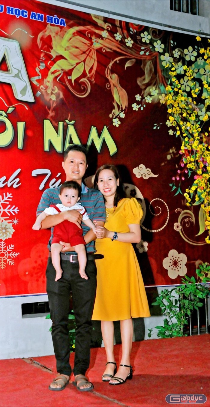 Gia đình thầy giáo Nguyễn Tiến Quang. Ảnh: Nhân vật cung cấp.