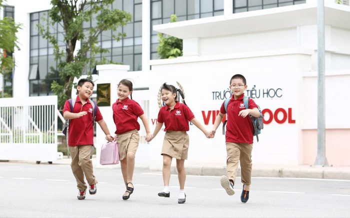 Gửi gắm con vào hệ thống trường Vinschool, phụ huynh yên tâm vì chất lượng giáo dục sẽ trang bị cho con những hành trang cần thiết để vững bước vào tương lai