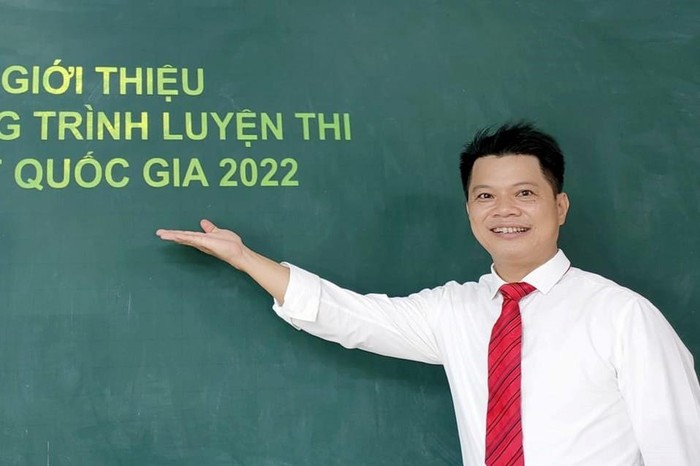 Thầy giáo Phan Khắc Nghệ, Phó Hiệu trưởng Trường Trung học phổ thông Chuyên Hà Tĩnh. (Ảnh: Vietnamnet.vn)